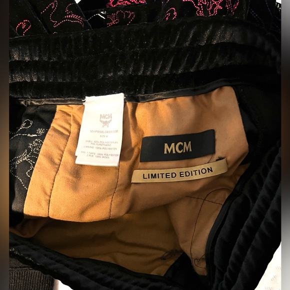MCM Luxury Velour Jogger Black Multicolor Lion Logo Limited Ed MCM Handbag Brand - Picture 7 of 14